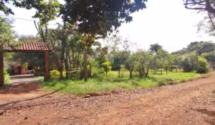 Chácara à Venda com 5.000m² no Parque Dom Pedro I - em Londrina