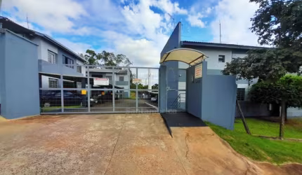 Aluga-se apartamento com 2 quartos no Residencial Cancum III no bairro Vivi Xavier