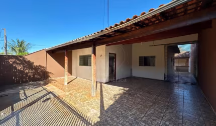 Casa com 2 Quartos à Venda e para Alugar - Oportunidade Imperdível!
