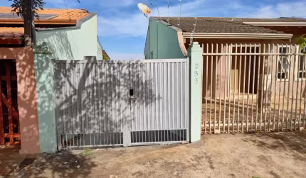 Casa para alugar na Barão de Mesquita contendo 2 dormitórios sendo 1 suíte.