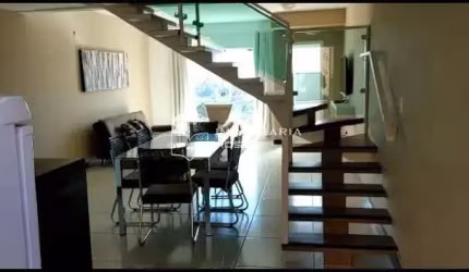 Apartamento duplex com 2 suítes à venda, 100 m² por R$ 440.000 - Escarpas do Lago - Capitólio/MG - AP11424