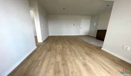 Apartamento com 2 quartos à venda na Rua Júlio Pedro Pezzi, 55, Panazzolo, Caxias do Sul por R$ 350.000