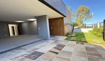 Casa com 3 quartos à venda na Rua João Meneghel, 169, Colina Sorriso, Caxias do Sul por R$ 2.300.000