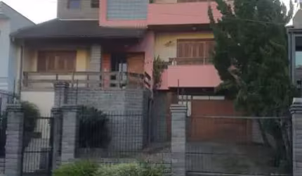 Casa com 5 quartos para alugar na Rua Joao Alcino Stumer, 668, Santa Catarina, Caxias do Sul por R$ 8.000