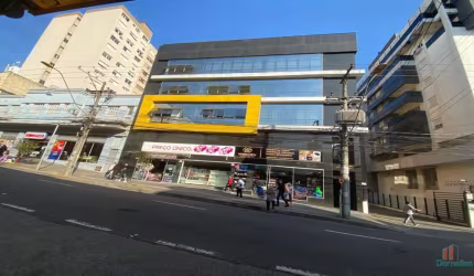 Sala comercial para alugar na Rua Pinheiro Machado, 1922, Centro, Caxias do Sul por R$ 1.500