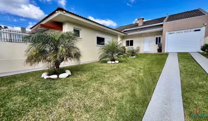 Casa com 3 quartos à venda na Rua Lourdes Maria Tronca, 1058, São Luiz, Caxias do Sul por R$ 1.300.000