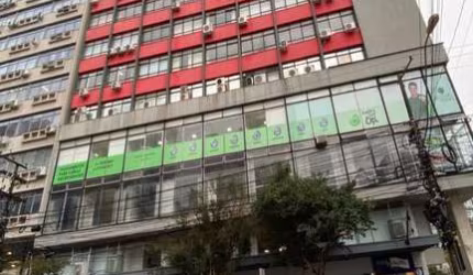 Sala comercial para alugar na Rua Garibaldi, 789, Centro, Caxias do Sul por R$ 650