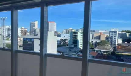 Sala comercial para alugar na Avenida Itália, 277, São Pelegrino, Caxias do Sul por R$ 1.980