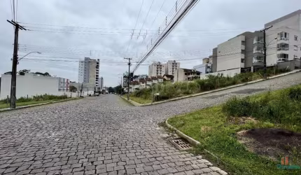 Terreno à venda na Rua Honeyde Bertussi, Nossa Senhora da Saúde, Caxias do Sul por R$ 1.200.000