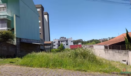 Terreno à venda na Rua Antonio Roberto Schumacher, Nossa Senhora da Saúde, Caxias do Sul por R$ 350.000