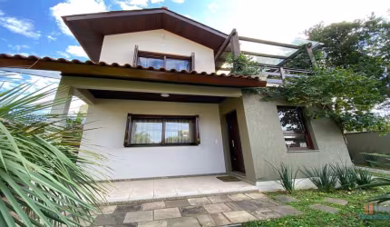 Casa com 4 quartos à venda na Avenida Moinhos de Vento, 1033, Nossa Senhora da Saúde, Caxias do Sul por R$ 1.500.000