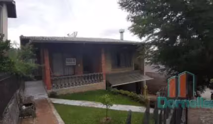 Casa com 3 quartos à venda na Rua Cristiano Carpes Antunes, 2151, Salgado Filho, Caxias do Sul por R$ 650.000