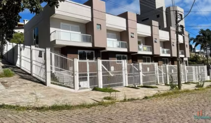 Casa com 3 quartos à venda na Rua Fioravante Miranda, 573, Colina Sorriso, Caxias do Sul por R$ 734.900