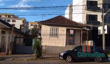 Terreno à venda na Rua Medianeira, 547, Medianeira, Caxias do Sul por R$ 490.000