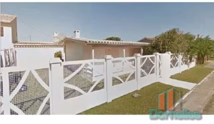 Casa com 3 quartos à venda na Das Estremosas, 62, Centro, Xangri-Lá por R$ 848.000