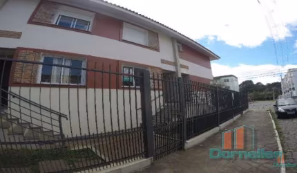 Casa com 2 quartos à venda na Carmelino Batista Pozzer, 103, Treviso, Caxias do Sul por R$ 275.000