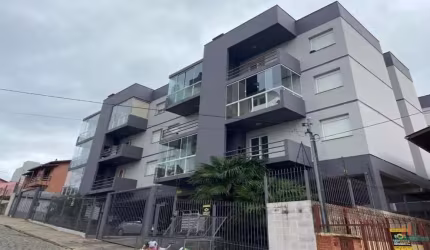 Apartamento com 2 quartos para alugar na Rua João Batista Rech, 91, Santa Lúcia do Piaí, Caxias do Sul por R$ 2.000