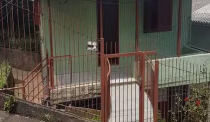 Casa com 2 quartos à venda na Hygino Tartarotti, 735, Esplanada, Caxias do Sul por R$ 310.000