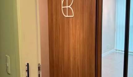 Sala comercial à venda na Rua Guerino Sanvitto, 704, Villagio Iguatemi, Caxias do Sul por R$ 300.000