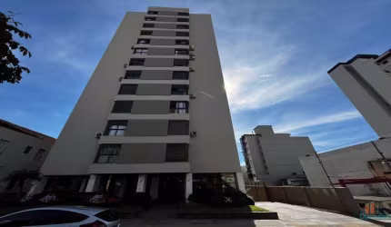 Apartamento com 3 quartos para alugar na Avenida Júlio de Castilhos, 951, Nossa Senhora de Lourdes, Caxias do Sul por R$ 3.500