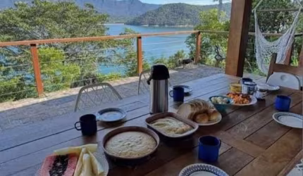 Casa - Padrão, para Venda em Ubatuba/SP