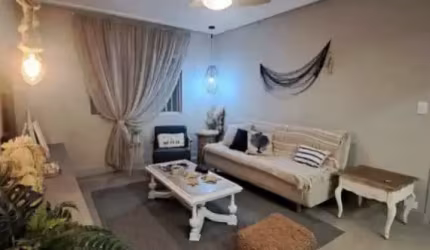 Apartamento - Padrão, para Venda em Ubatuba/SP