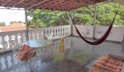 Casa com 5 quartos à venda na Maranhão, 299, São Bernardo, Campinas, 540 m2 por R$ 550.000