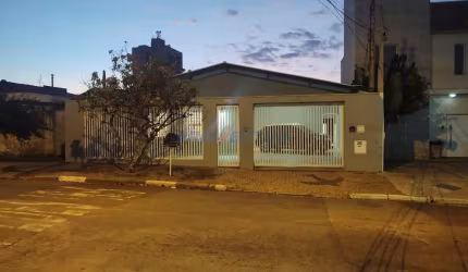 Casa com 3 quartos à venda na Rua Fernando da Cruz Passos, 117, Jardim Quarto Centenário, Campinas, 148 m2 por R$ 950.000