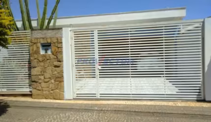 Casa comercial à venda na Rua Valinhos, 579, Parque Franceschini, Sumaré, 220 m2 por R$ 950.000