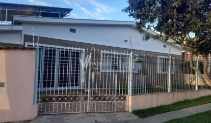 Casa com 3 quartos à venda na Rua Bolívia, 213, Jardim Nova Europa, Campinas, 240 m2 por R$ 750.000