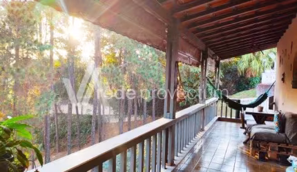 Chácara / sítio com 4 quartos à venda na Rua Célia Pólo Monteiro, 80, Marambaia, Vinhedo, 300 m2 por R$ 2.158.800