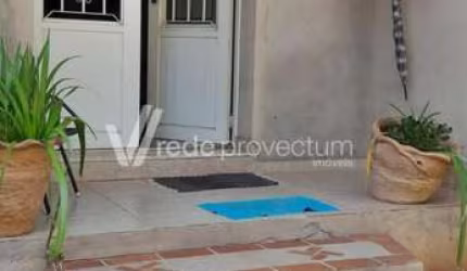 Casa com 4 quartos à venda na Avenida Pascoal Celestino Soares, 751, Vila Industrial, Campinas, 253 m2 por R$ 680.000