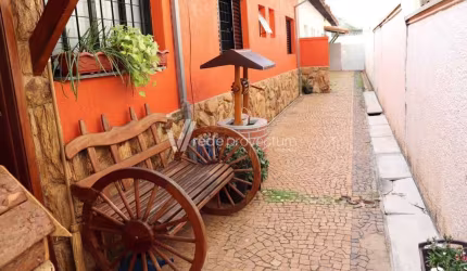 Casa com 3 quartos à venda na Rua Francisco Ceará Barbosa, 210, Loteamento Campos dos Amarais, Campinas, 87 m2 por R$ 480.000