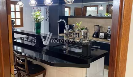 Casa em condomínio fechado com 4 quartos à venda na Rua Benedicto Campos, s/n°, Condomínio Madre Maria Vilac, Valinhos, 236 m2 por R$ 1.230.000