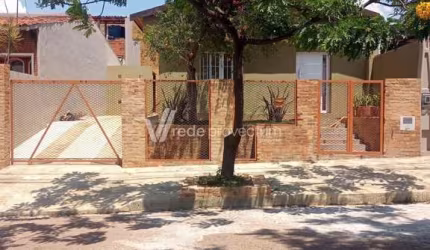 Casa com 3 quartos à venda na Chácara Previtale, Valinhos , 120 m2 por R$ 890.000