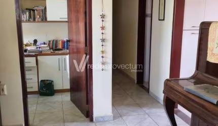 Casa com 4 quartos à venda na Rua Helenita Aparecida Bassan de Sá, 156, Bosque de Barão Geraldo, Campinas, 160 m2 por R$ 750.000