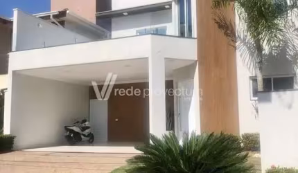 Casa em condomínio fechado com 3 quartos à venda na Rua Marechal Deodoro da Fonseca, 2240, Vila Nova, Salto, 242 m2 por R$ 1.500.000