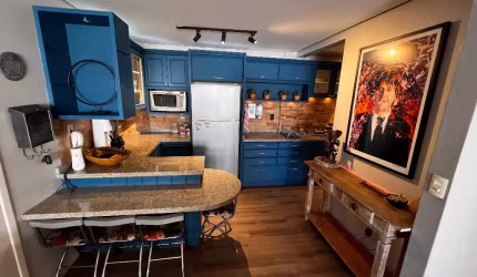 Apartamento alto padrão 2 quartos cachoeira do bom jesus - semimobiliado