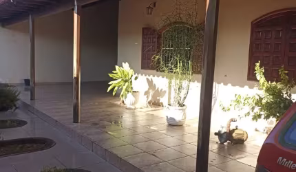 Casa disponível para localização