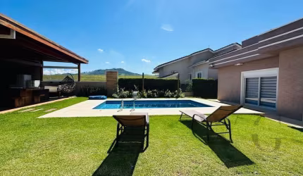 Casa em Condomínio para Venda em Atibaia, Condomínio Figueira Garden, 4 dormitórios, 2 suítes, 4 banheiros, 4 vagas