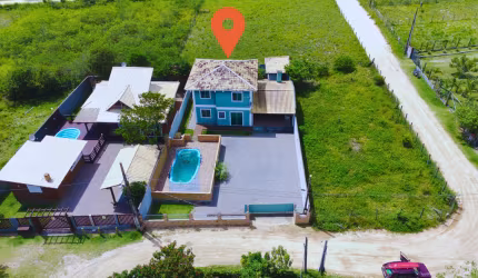 Casa com Piscina à Venda na Ibiraquera – Imbituba/SC