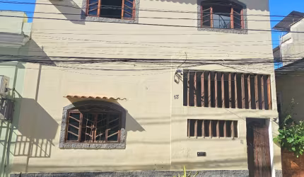 Casa Triplex com Terraço e 4 Quartos à Venda, 210m² - Tijuca