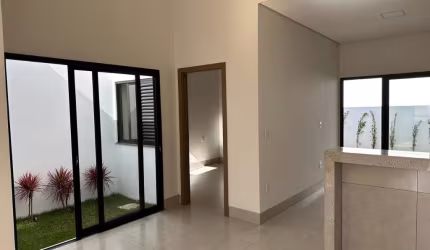 Linda casa com espaco verde e área gourmet