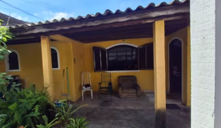 Casa Térrea com Quintal Amplo e Salão no Jd. Zaíra – Aceita Financiamento!
