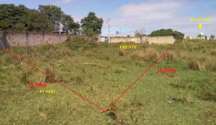 Ótimo terreno muito bem localizado.