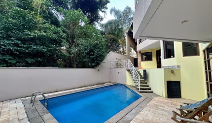 Casa com Piscina para locação no condomínio Tarumã