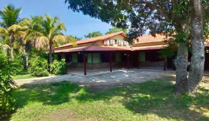 Chácara para Venda em Saquarema, Bacaxá (Bacaxá), 5 dormitórios, 2 suítes, 2 banheiros, 2 vagas