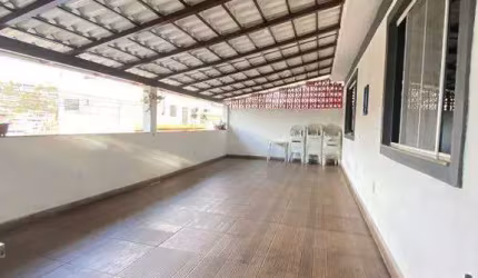 Casa Duplex à Venda - Jardim Ipê - Ibirité