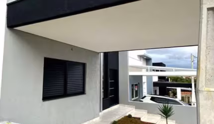 Casa com 3 quartos à venda no Horto Florestal, Sorocaba  por R$ 600.000