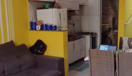 Casa com 2 quartos à venda no Caguassu, Sorocaba  por R$ 240.000